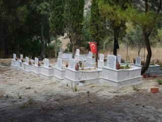 Şehitlere Vefa