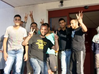 Ayvalık’ta 20 Kaçak Göçmen Yakalandı
