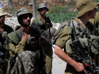 İsrail Askerine Darbe Üstüne Darbe!