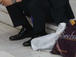 İhsanoğlu'nun Korumasının Ayakkabı Nöbeti