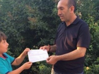 Bayram Harçlıklarını Erdoğan'a Bağışladı