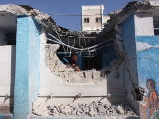 İsrail BM Okuluna Saldırdı: 10 Ölü