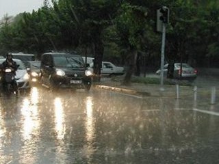 İstanbul Karanlığa Büründü!