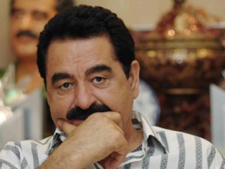 O Yazarı Topa Tuttu!