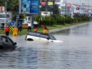 Canlarını Zor Kurtardılar! Sadece 10 Dakikada..