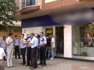 Pendik’te Silahlı Banka Soygunu