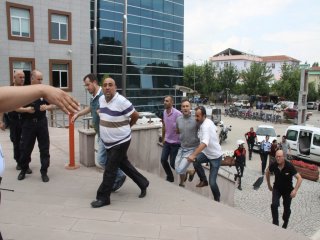 Uyuşturucu Baskınında 3 Tutuklama