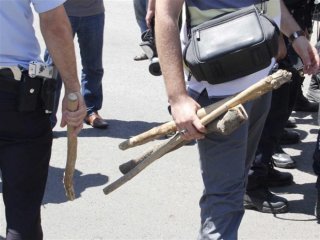 Suriyelileri Sopalarla Kovaladılar