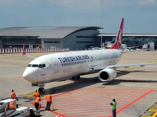 THY Uçağı Sofya'ya Acil İniş Yaptı