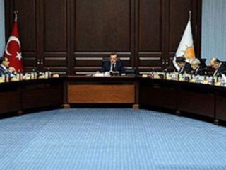 AK Parti'de Kritik Toplantı Sona Erdi