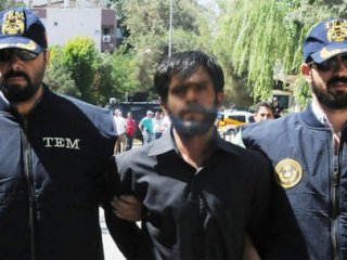 Bayrak İndiren Zanlı Konuştu