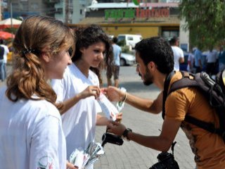 Suriyeli Gençler Teşekkür Etti