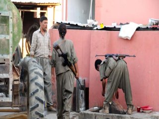 ABD Bombaladı! PKK Yerleşti