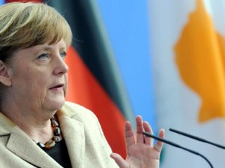 Merkel'den Flaş Dinleme Açıklaması!