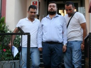 İzmir'de Operasyon: 30 Polis Gözaltında