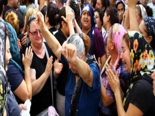 Cenazede Herkes Ağlayarak Oynadı!