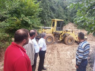 Akçakoca'da Sel İle Mücadele Çalışmaları Sürüyor