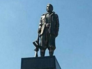 Heykel Öcalan ve PKK’ya Rağmen Dikildi Yalanı