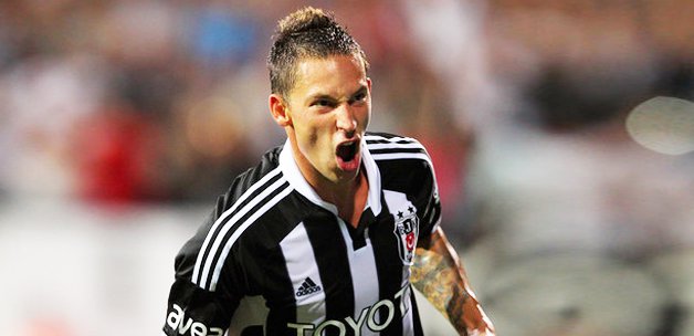 Beşiktaş'a Holosko için resmi teklif!