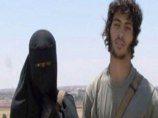 IŞİD'li Kadın Savaşçıdan Kan Donduran Mesaj