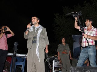 PKK’lı Teröristler Şemdinli’de Kutlama Yaptı