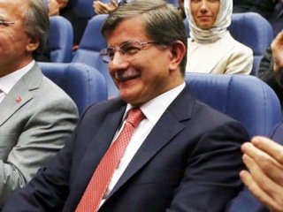 Ahmet Davutoğlu'nu Güldüren Mani