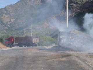 PKK'lılar Bingöl'de 2 İşçiyi Kaçırdı
