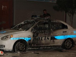 Adana’da Polis Otosu Kundaklandı
