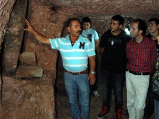 Ahırı Temizlerken Bakın Ne Bulundu!
