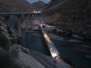 Baraj Kapakları Açılınca Dehşeti Yaşadılar!