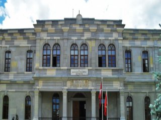 Üniversitede Yolsuzluk!