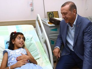 Erdoğan Gazzeli Yaralıları Ziyaret Etti