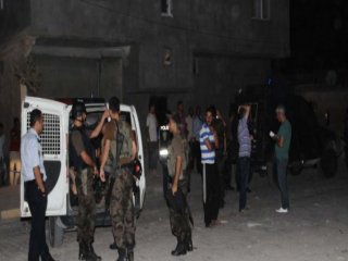 Akçakale'de Suriyeli gerginliği!