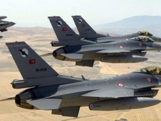F-16’lar Suriye Sınırına Gönderildi