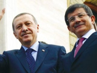 Erdoğan'dan Davutoğlu'na Hükümeti Kurma Görevi