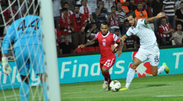 Akhisar Belediye Deplasmanda Kazandı