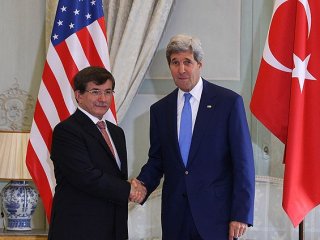 Aliyev ve Kerry'den Davutoğlu'na Tebrik