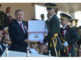 Kara Harp Okulu'nda Mezuniyet Heyecanı