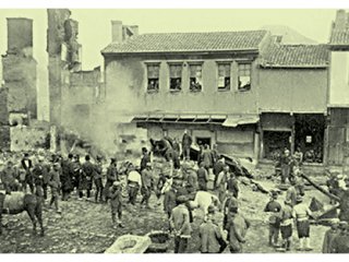 Ermenilerin Evlerini Yunanlılar Yakmış