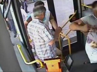 Otobüs Şoförüne Dayak Kamerada