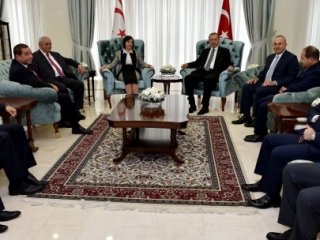 Erdoğan'dan Kıbrıs'ta Üst Düzey Zirve