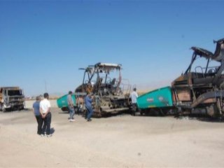 PKK Asfalt Makinelerini Yaktı