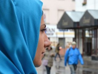 Başörtülü Kadına Saldırı!