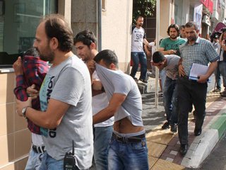 Kavga Ettikleri Kişinin Evine Molotof Attılar