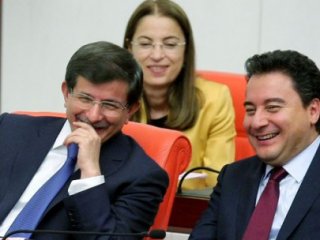 CHP'li Vekilin Konuşması Davutoğlu'nu Güldürdü