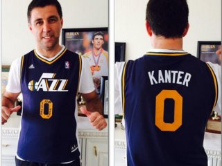 Hakan Şükür Bildiğiniz Gibi!