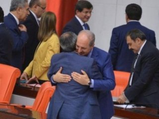 Hocaların Kucaklaşması!