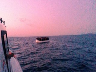 145 Kaçak Göçmen Kurtarıldı