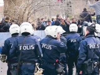 470 Komiserin Rütbeleri Söküldü