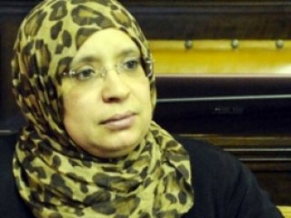 Müslüman Belediye Üyesi Tehditlere Dayanamadı